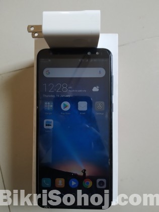 Huawei nova 2i